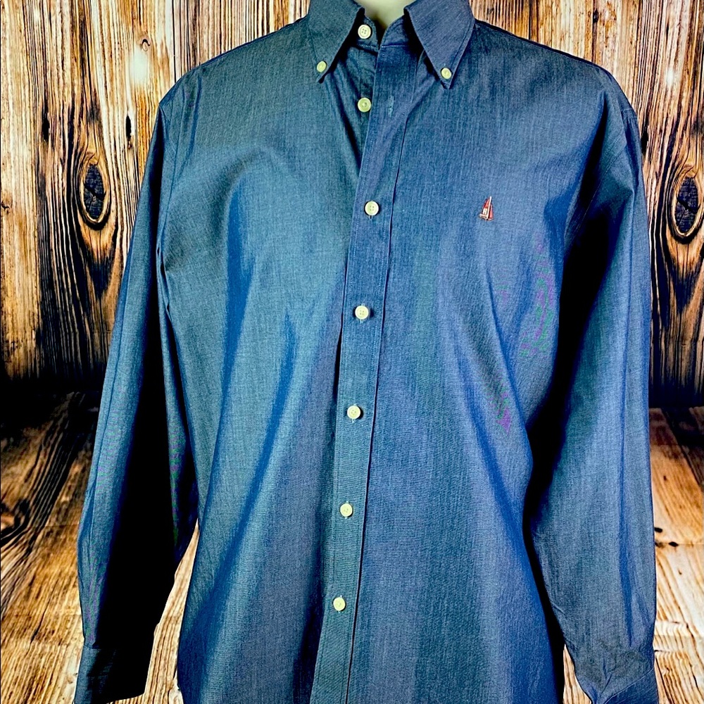 Nordstrom SmartCare button down blue shirt